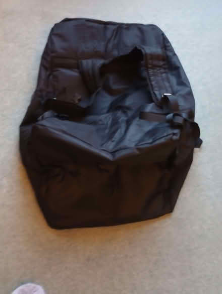 Photo of free Huge, Brand New Bag for Carrying Car Seats (Beaconsfield HP9) #1