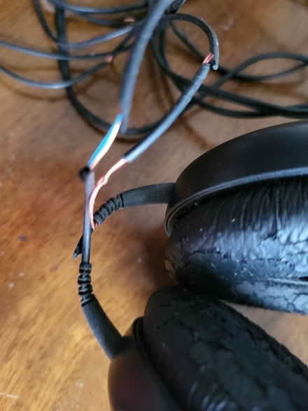 Photo of free Sennheiser headphones for repair (Splott, CF24) #2