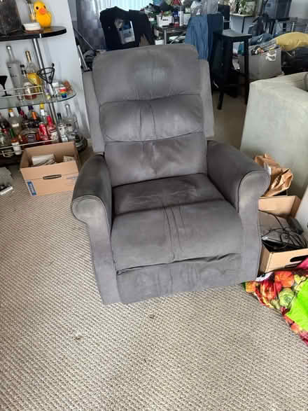 Photo of free Recliner (90069) #1