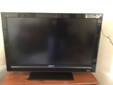 Photo of free Sony Bravia - not smart (New Eltham SE9) #1