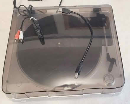 Photo of free Digitize albums with this turntable (White Plains, New York) #1