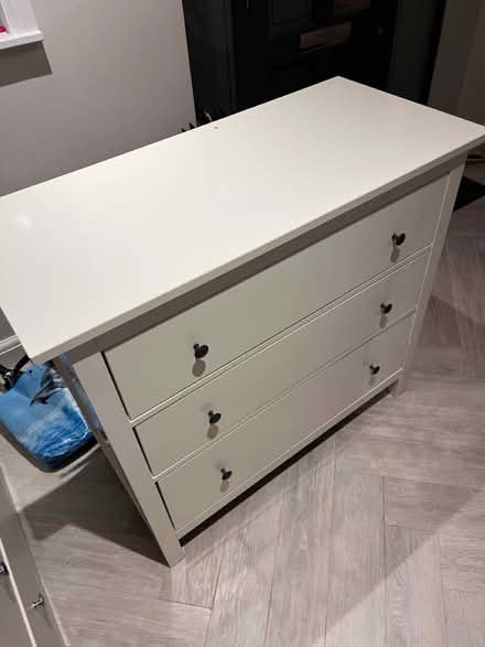 Photo of free White Chest of Draws (KT7 Thames Ditton) #2
