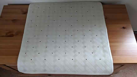 Photo of free Anti-slip shower mat (bradford-on-avon) #1