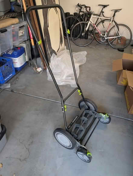 Photo of free Earthwise 16 inch push mower (Terra Vista Way and Pierce Ave) #1