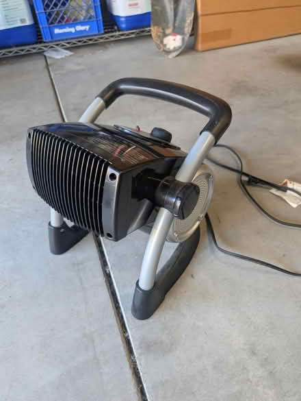 Photo of free Lasko space heater missing a knob (Terra Vista Way and Pierce Ave) #2