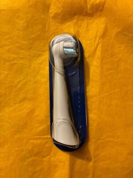Photo of free Oral B iO Series toothbrush head. Unused. (Headington Quarry OX3) #2