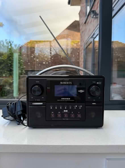 Photo of free Robert’s DAB/fm/WiFi radio (Chesham HP5) #1