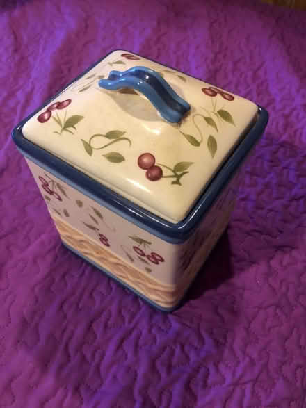 Photo of free Clay container (South Loop) #1