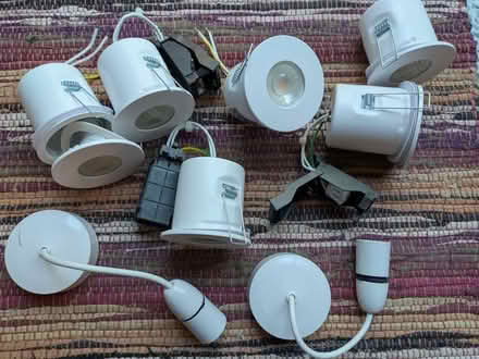 Photo of free LED lights and pendant light fittings (Plantation G51) #1