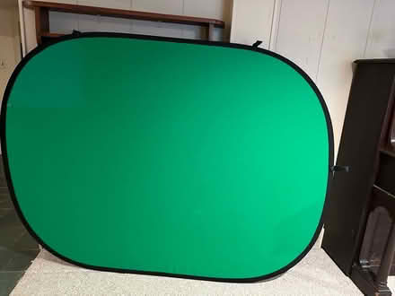 Photo of free Portable green screen (Wattles and Squirrel) #1