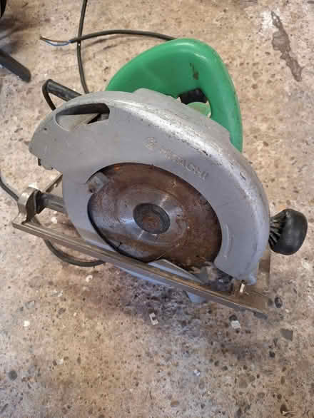 Photo of free 110v Hitachi circular saw (Hibaldstow) #1