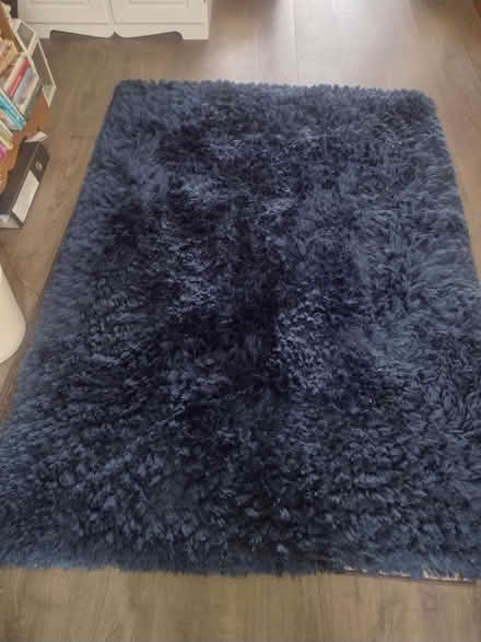 Photo of free Navy shaggy rug (Cotteridge B30) #1