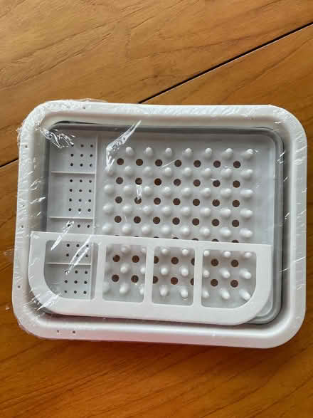 Photo of free Collapsible dish drainer (Old Malden KT4) #1