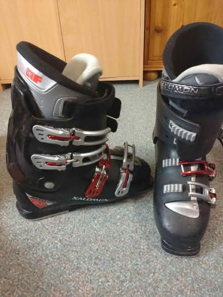 Photo of free Ski boots - Size 9 (Wokingham RG41) #1