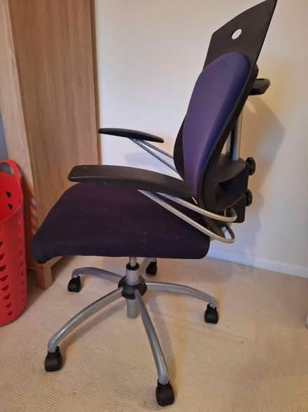 Photo of free Large, comfortable adjustable desk chair (Dronfield Woodhouse S18) #3