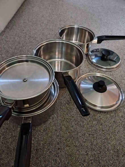 Photo of free 4 stainless steel pans (Dyke Road area BN1) #1