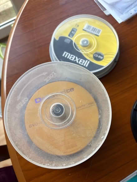 Photo of free Blank CDs and CD-RW (Bordon) #3