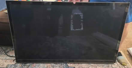 Photo of free 50" flat screen TV + mount (Parker Ave at Pearl, Aurora) #1