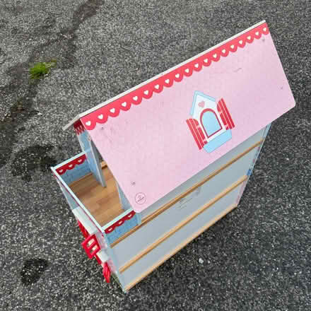 Photo of free Doll House (Hackney E9) #4
