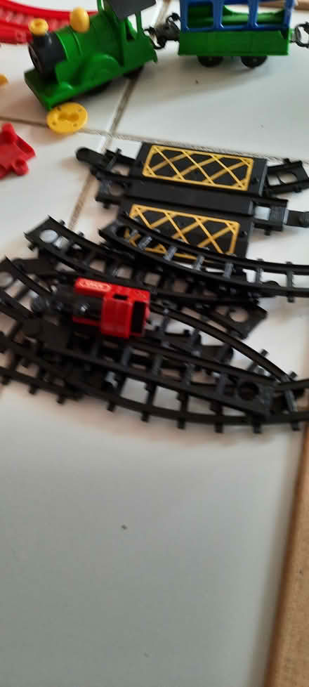 Photo of free Train tracks (Wallington SM6) #3