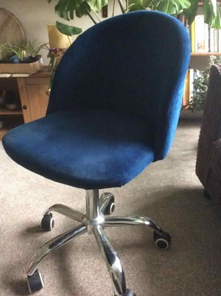 Photo of free Adjustable swivel chair (Sheffield Worrall S35) #1