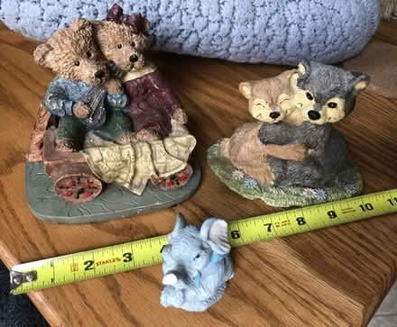 Photo of free small animal figurines [20886] #1