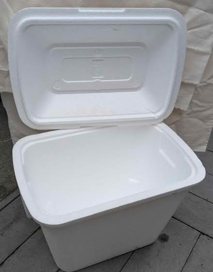 Photo of free Styrofoam cooler/Ice chest (Santa Clara near Great America) #1