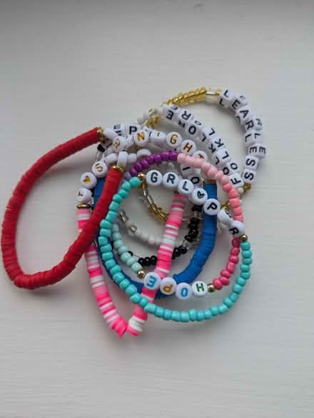 Photo of free Swifty friendship bracelets (Caversham RG4) #1