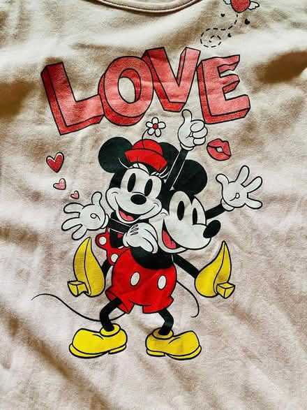 Photo of free Girls long sleeved top 9-10 (W3) #2