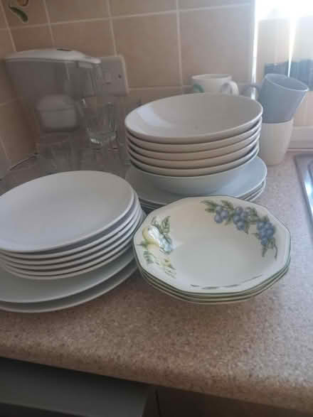 Photo of free Plate and dishes (HP111df Park Street) #1