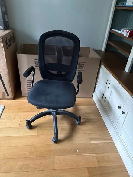 Photo of free Office chair (Farnham Common SL2) #1