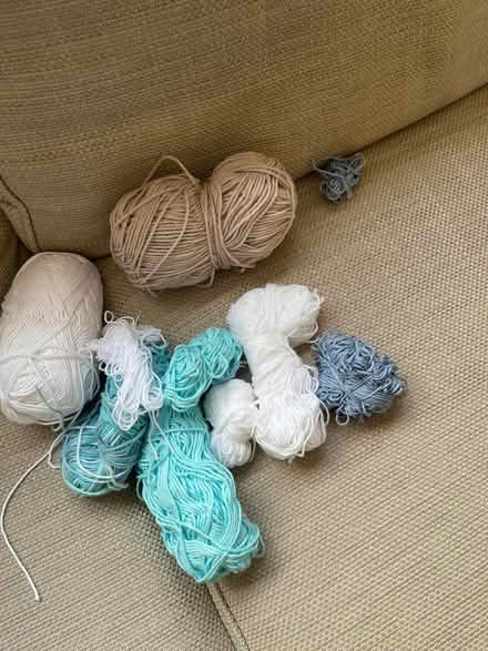 Photo of free wool remnants (Guildford GU1) #1