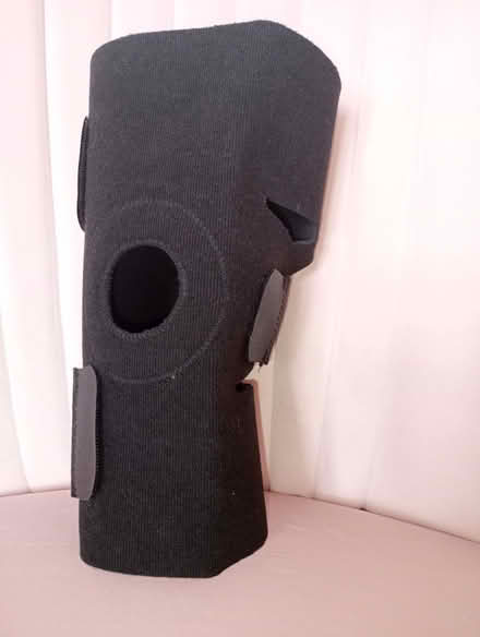 Photo of free One Size Knee Support (Bordesley, Redditch B97) #1
