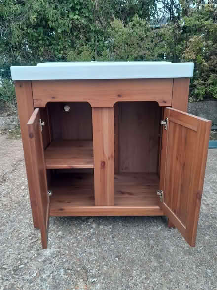 Photo of free Bathroom vanity unit with basin (Harley Shute TN38) #2