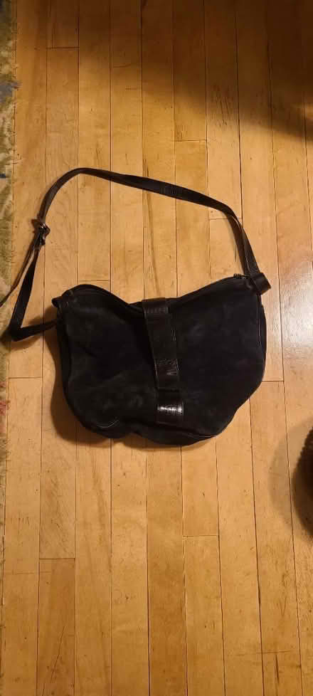 Photo of free Nice Italian leather purse (South beacon hill) #2