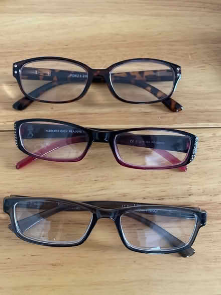 Photo of free Readers 1.25, 1.5 and 2.0 (Horsham) #1