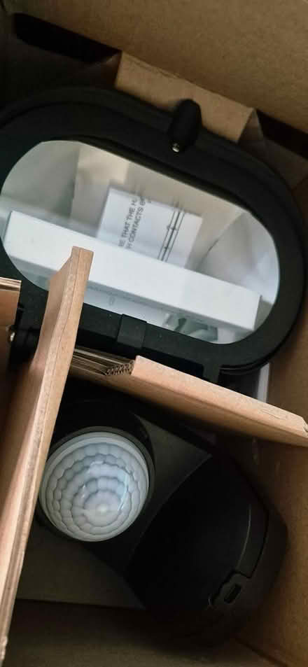 Photo of free Out Side Light (Low Moor BD12) #3