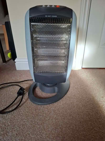 Photo of free Floor standing halogen heater (Golden Triangle NR2) #2