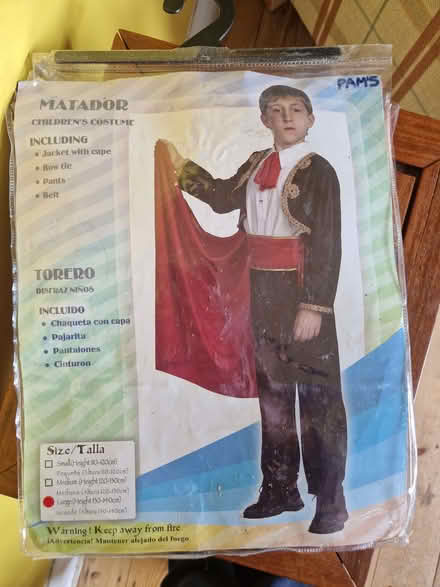 Photo of free Kids Matador costume (Northfield B31) #1