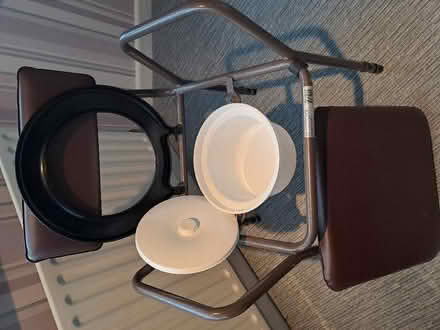 Photo of free Commode Chair with box of Liners & Bed Pad (one lot) (Harefield SO19) #3
