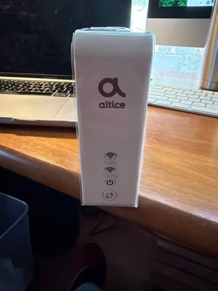 Photo of free Altice smart mesh access point (Metuchen NJ) #2