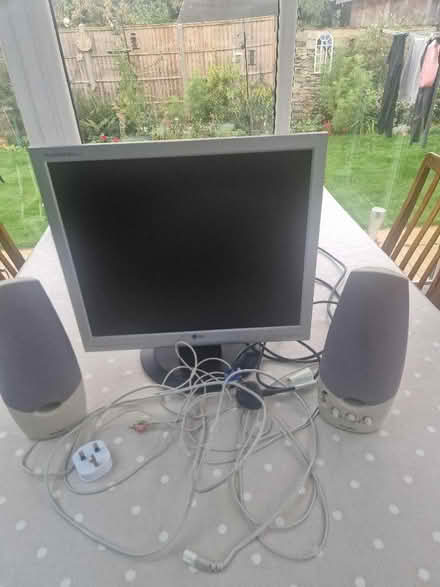 Photo of free Monitor (Castor) #1