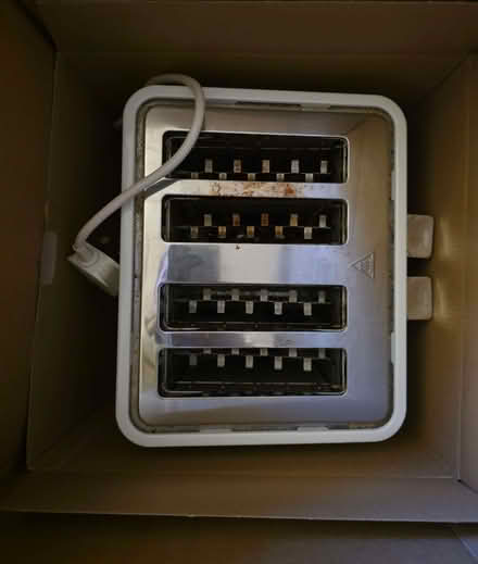 Photo of free 4 slice toaster partially working (Banner Cross S11) #2