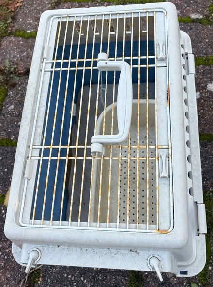 Photo of free Pet carrier (Purley) #1