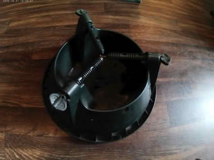 Photo of free tree stand (Dawley TF4) #1