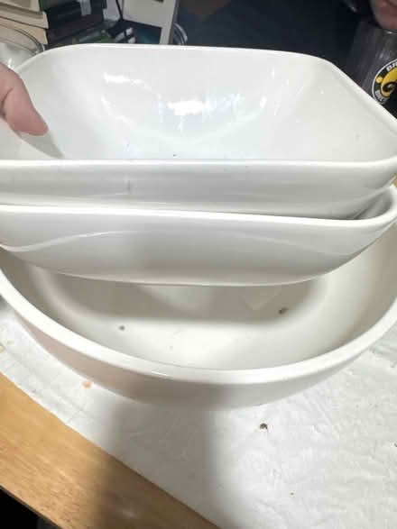 Photo of free 2 ceramic dishes and a bowl (BL6) #2
