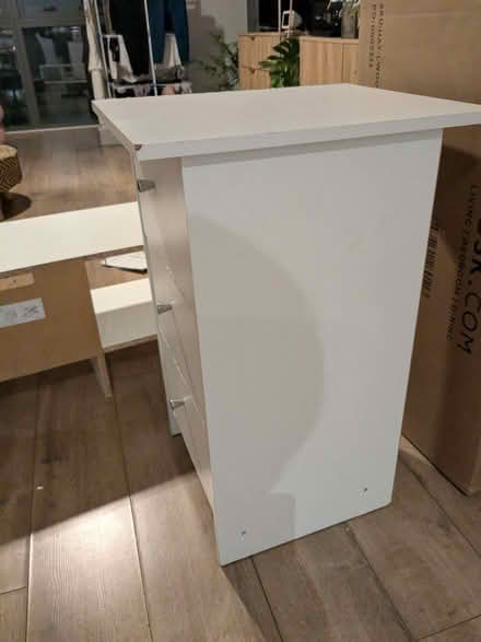 Photo of free White 3 drawers (islington N1) #2