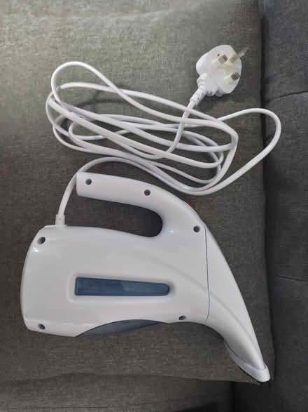 Photo of free Clothes steamer (CB4) #2