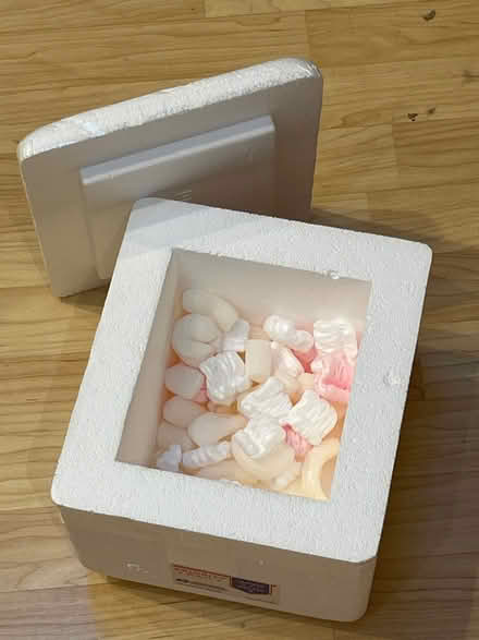 Photo of free Styrofoam Shipping Box (Wolfe & Reed) #2