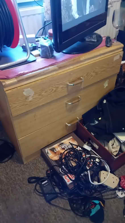 Photo of free Wardrobe/ 2 chest drawers (Homerton E9) #1